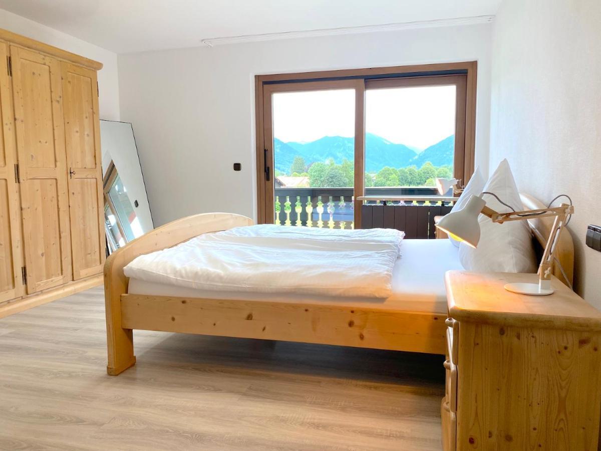 באד ווייסי Grosszuegige Ferienwohnung Am Tegernsee Mit Suedbalkon Und Wallbergblick מראה חיצוני תמונה